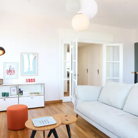 T H E - P L A I C E Appartamento *