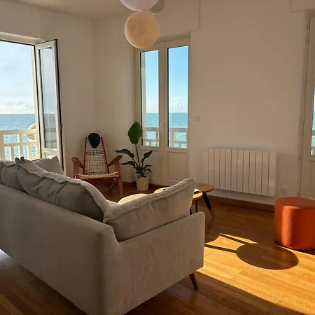 Апартаменты T H E - P L A I C E *